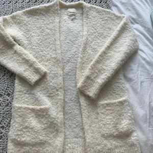 Aritzia Wilfred cream fuzzy cardigan